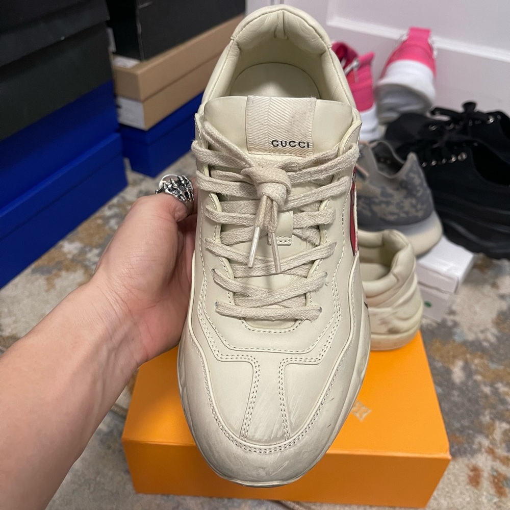 EUC Men’s Size 8.5 (Euro Size 42) Gucci Rhyton Low-top Sneakers With Mouth Print - Picture 11 of 16